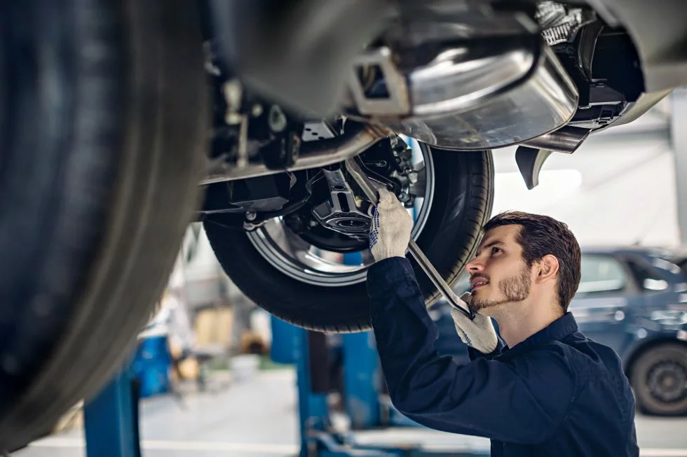 Benefits of Being an Automotive Technician